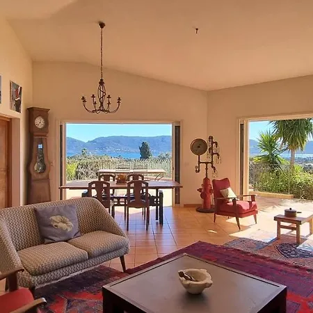 Hébergement de vacances Haut De Plein Sud Vue Mer *