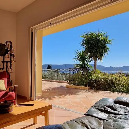 Hébergement de vacances Haut De Plein Sud Vue Mer