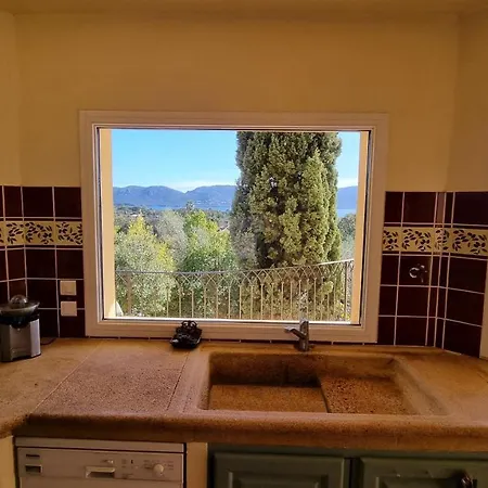 Hébergement de vacances Haut De Plein Sud Vue Mer